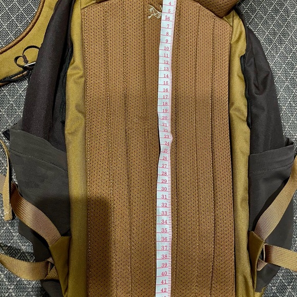 Arc’teryx Mantis26 backpack - Picture 3 of 15